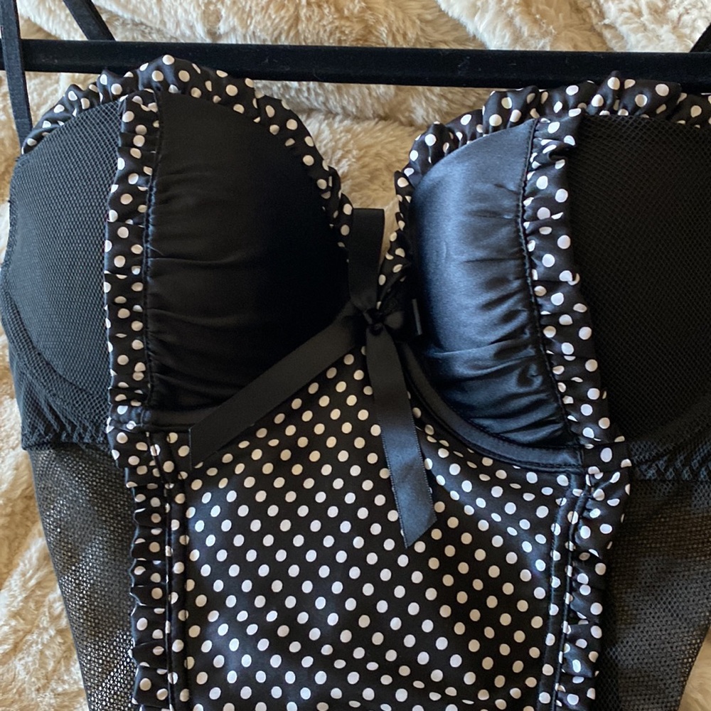 Corset - Picture 3 of 3